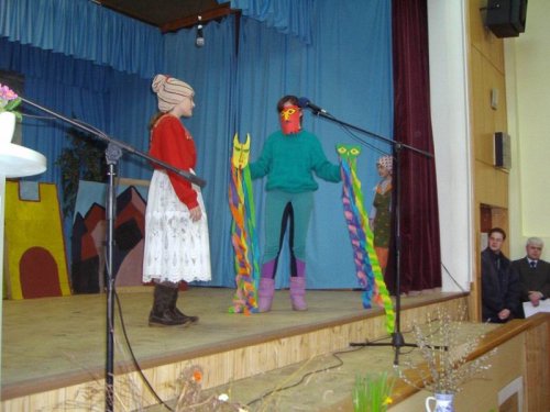 Hraje celá dědina aneb S veselou myslí na nesmysly. - 18.3.2006